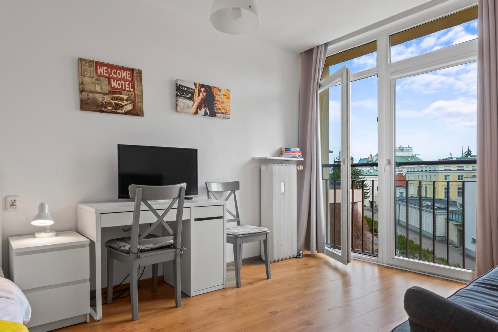 Quiet 3-bedroom Flat. Old Town. * Warschau